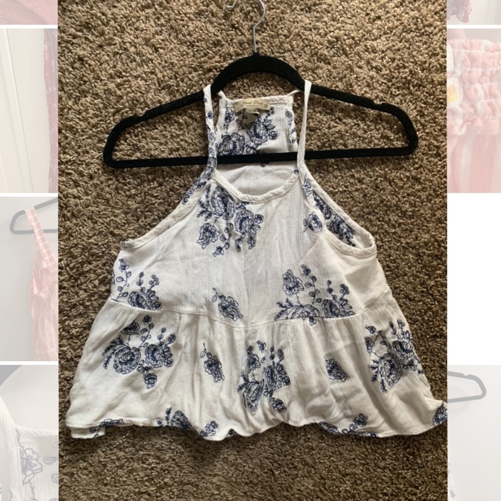 White floral flowy crop top tank